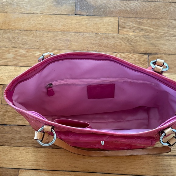 COACH LEAH EMBOSSED PATENT LEATHER TOTE PINK #14663 - Picture 4 of 8